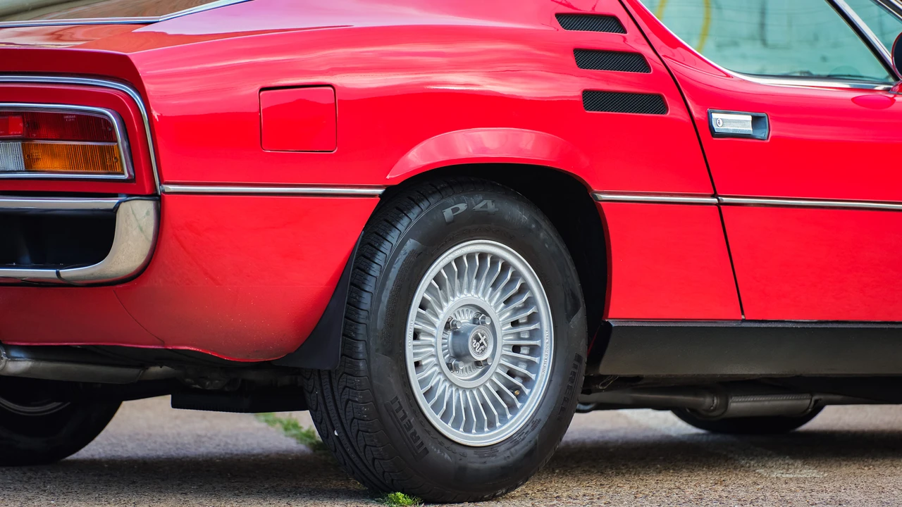 1971 Alfa Romeo Montreal - Image 27 of 31