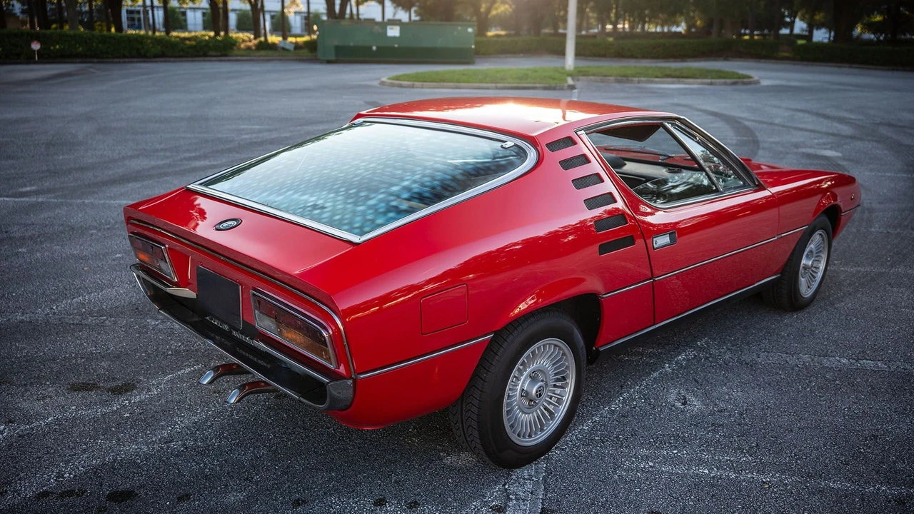 1971 Alfa Romeo Montreal - Image 24 of 31
