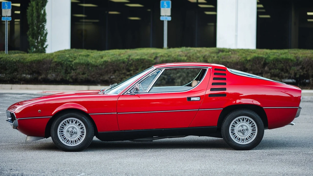 1971 Alfa Romeo Montreal - Image 14 of 31