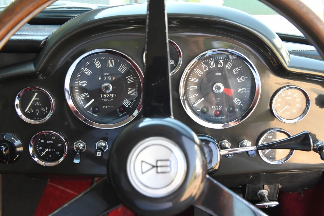 1971 Aston Martin DB6 Vantage - Image 16 of 31