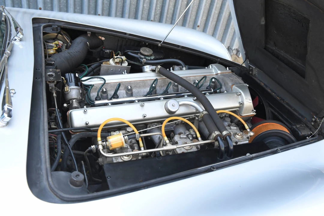 1971 Aston Martin DB6 Vantage - Image 26 of 31