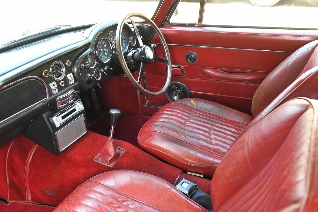 1971 Aston Martin DB6 Vantage - Image 7 of 31