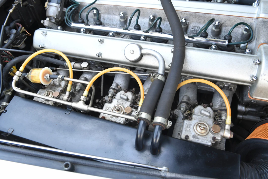 1971 Aston Martin DB6 Vantage - Image 29 of 31