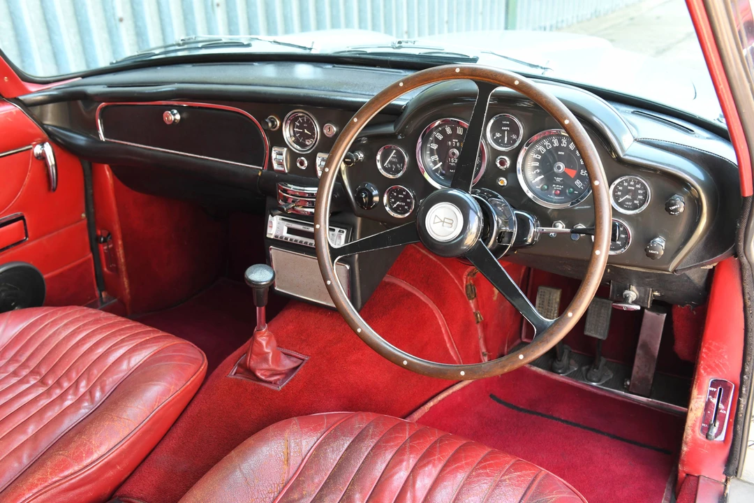 1971 Aston Martin DB6 Vantage - Image 21 of 31