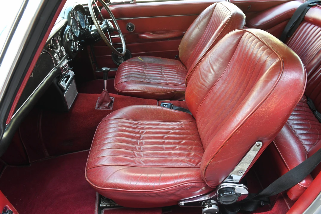1971 Aston Martin DB6 Vantage - Image 11 of 31