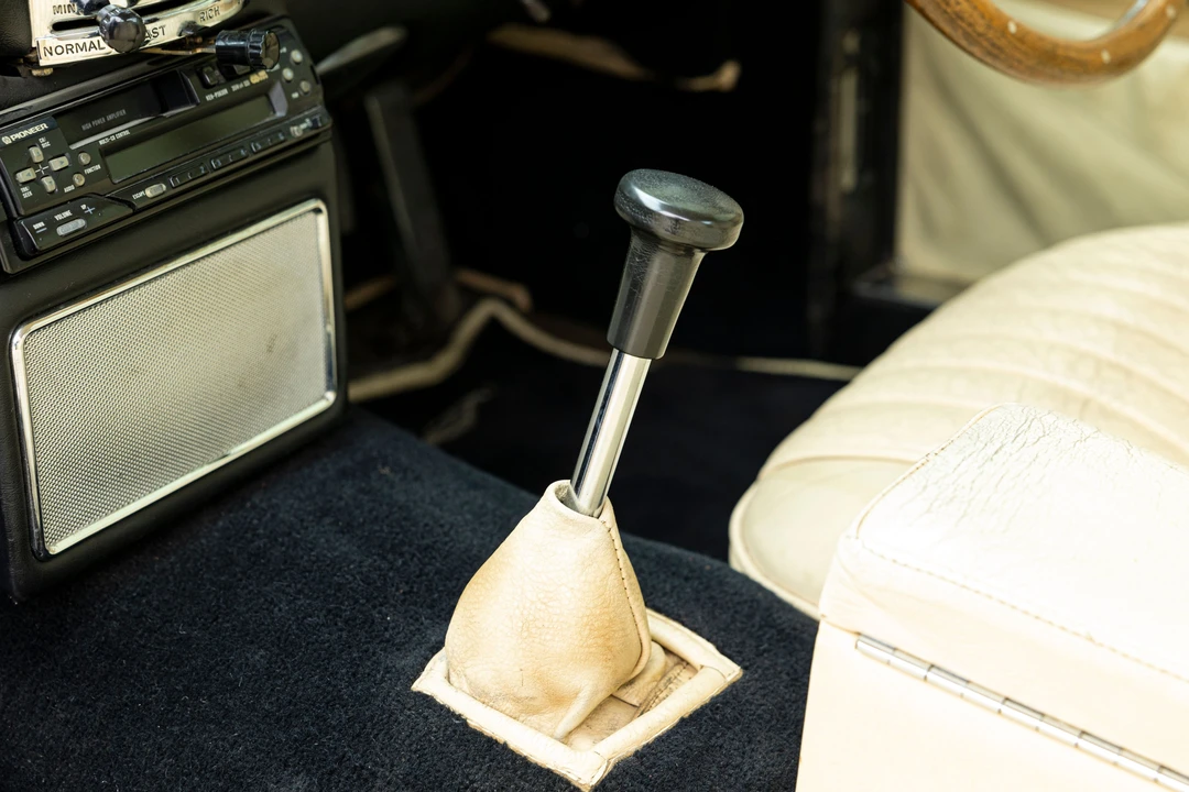 1971 Aston Martin DB6 - Image 17 of 31