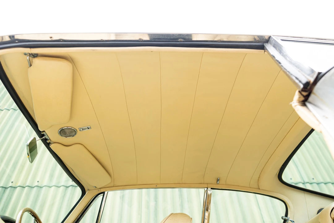 1971 Aston Martin DB6 - Image 15 of 31