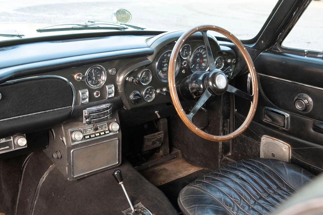 1971 Aston Martin DB6 - Image 27 of 31