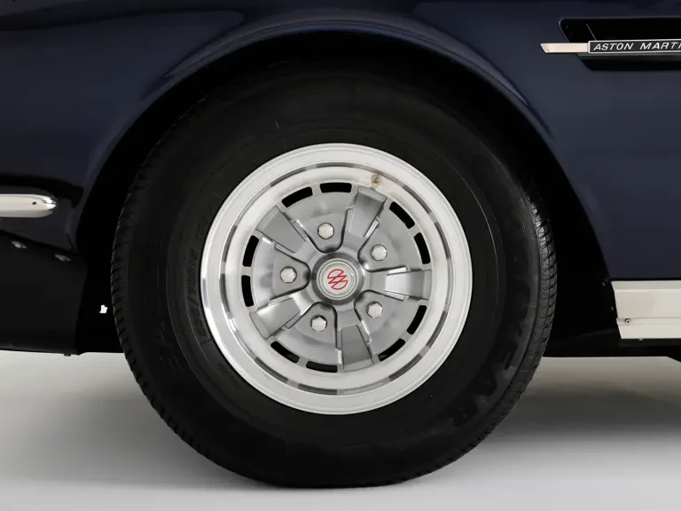 1971 Aston Martin DBS V8 - Image 9 of 17