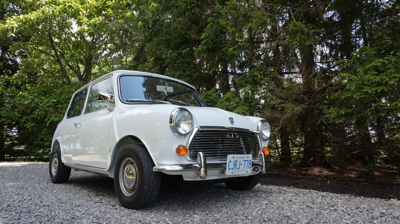 1971 Mini Mini Mark III - Image 9 of 31