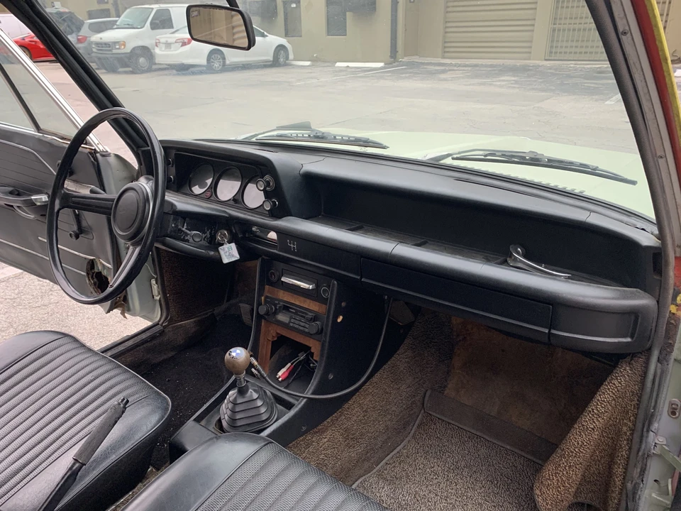 1971 BMW 2002 - Image 16 of 31