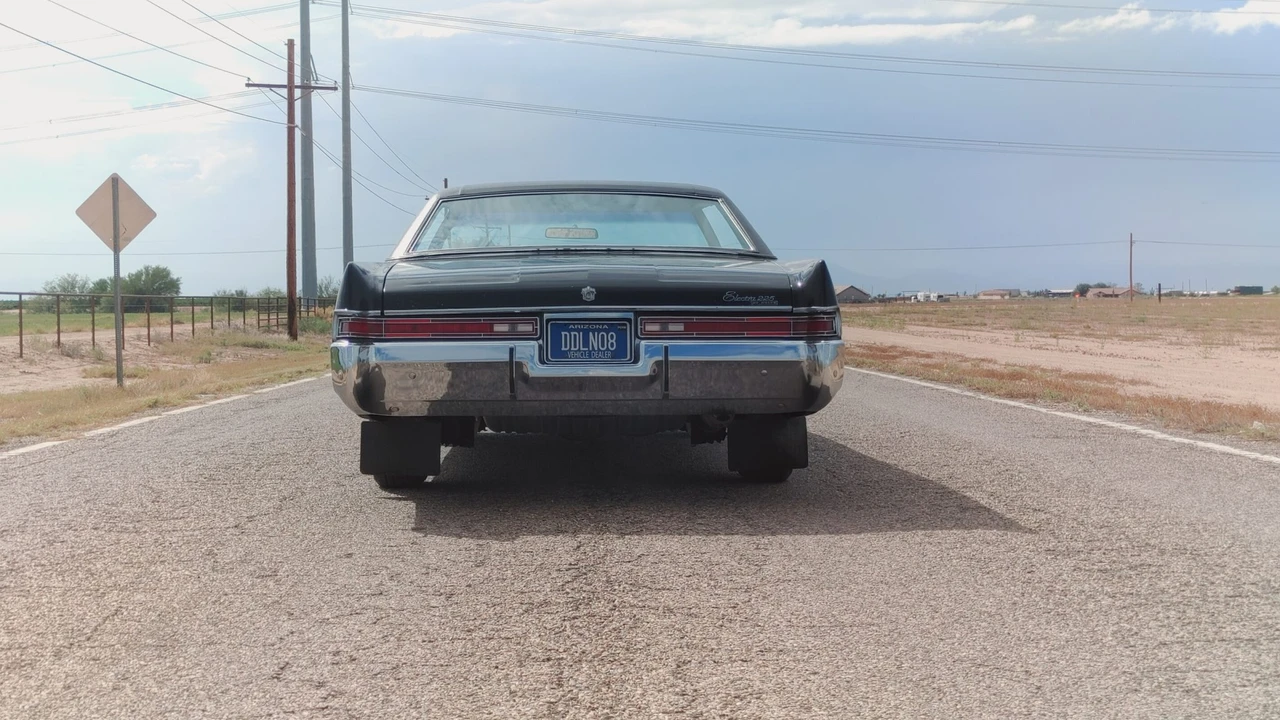 1971 Buick Electra - Image 13 of 31