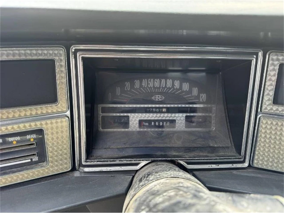 1971 Buick Riviera Boattail 3rd Gen - Image 12 of 23