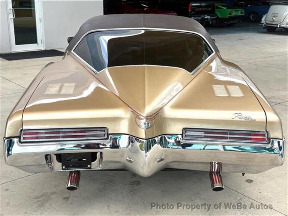 1971 Buick Riviera Boattail 3rd Gen - Image 8 of 10