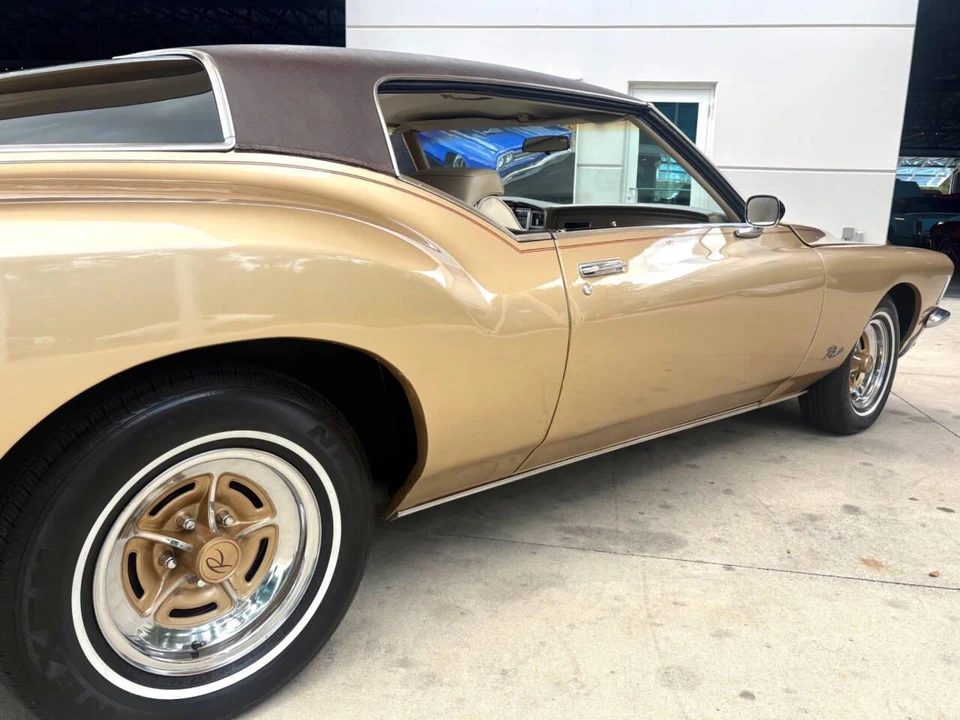 1971 Buick Riviera Boattail 3rd Gen - Image 17 of 31