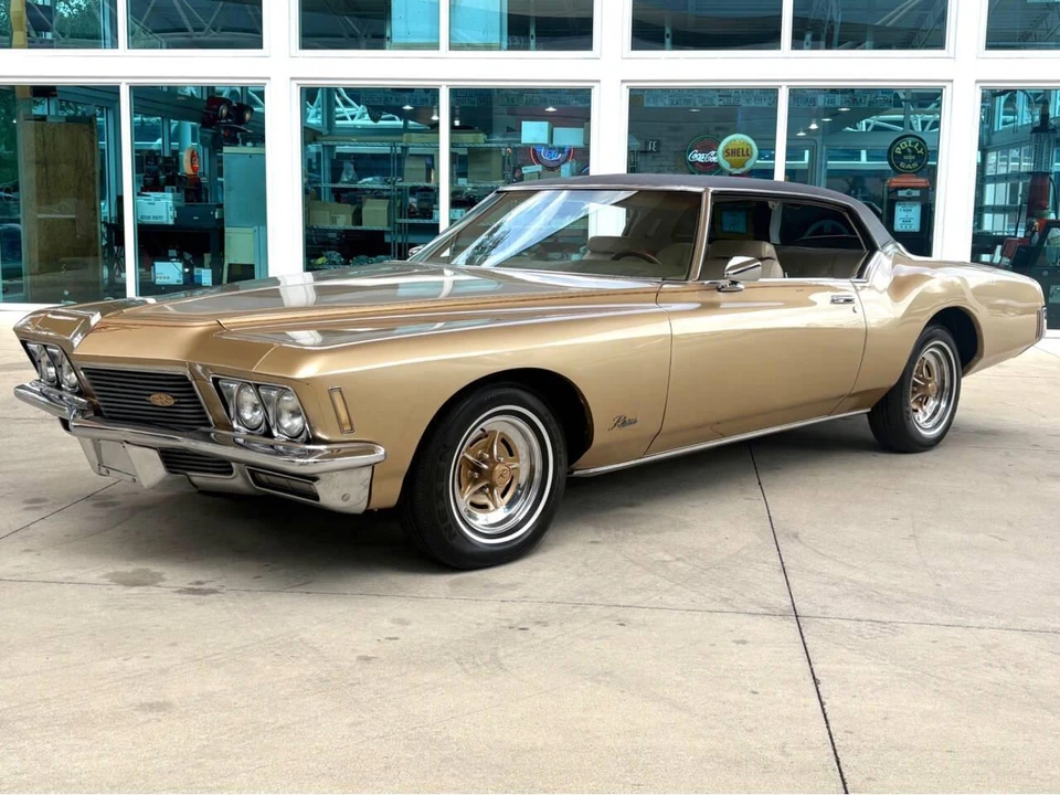 1971 Buick Riviera Boattail 3rd Gen - Image 11 of 31