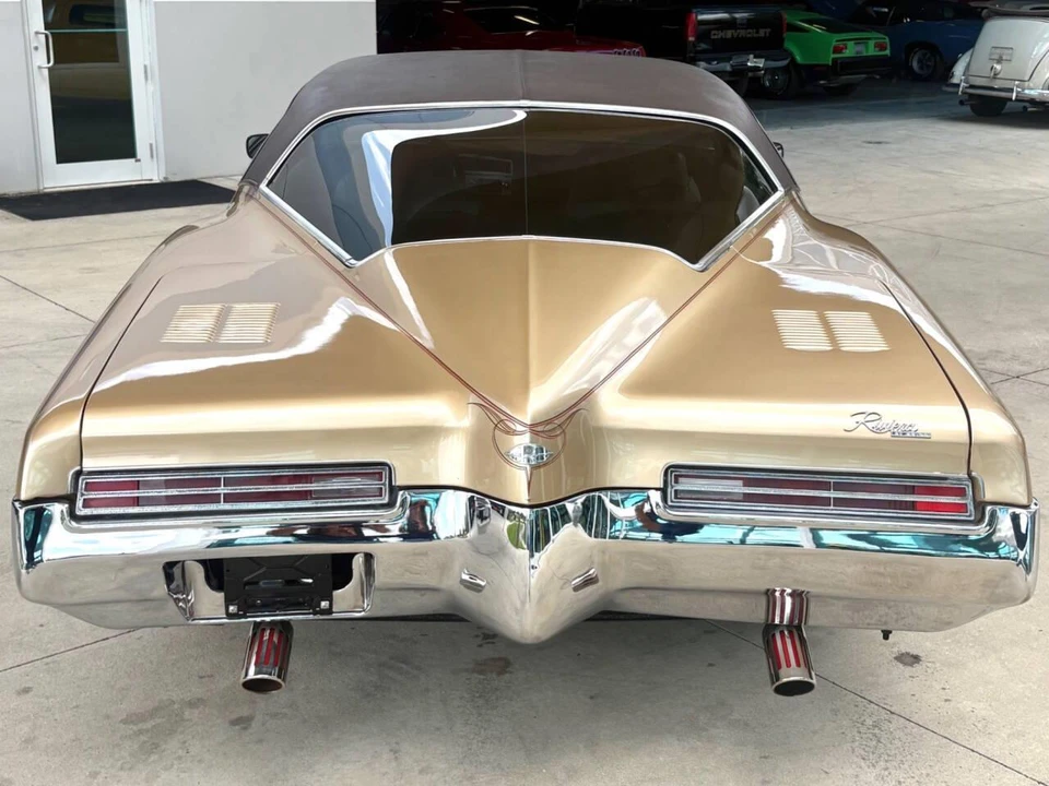 1971 Buick Riviera Boattail 3rd Gen - Image 8 of 31