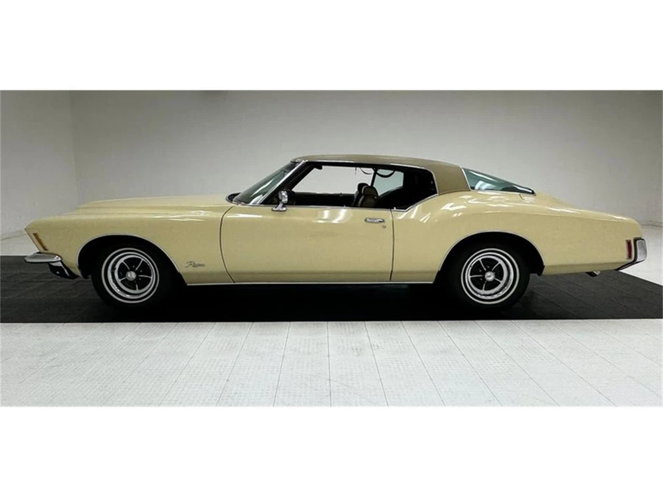 1971 Buick Riviera Boattail 3rd Gen - Image 2 of 31