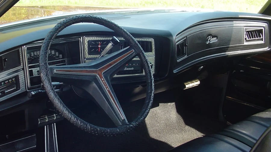 1971 Buick Riviera Boattail 3rd Gen - Image 17 of 22