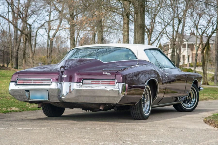 1971 Buick Riviera Boattail 3rd Gen - Image 3 of 10