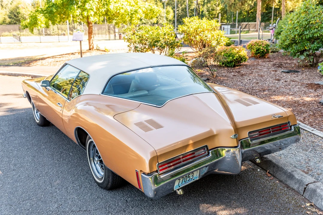 1971 Buick Riviera Boattail 3rd Gen - Image 17 of 31