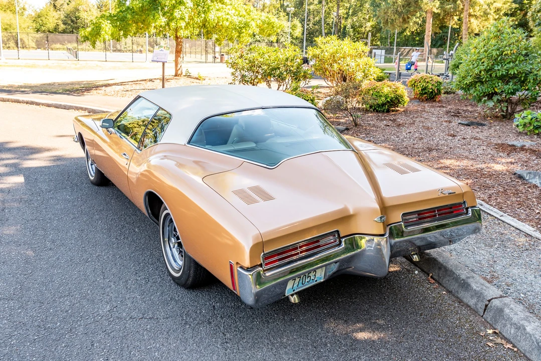 1971 Buick Riviera Boattail 3rd Gen - Image 16 of 31