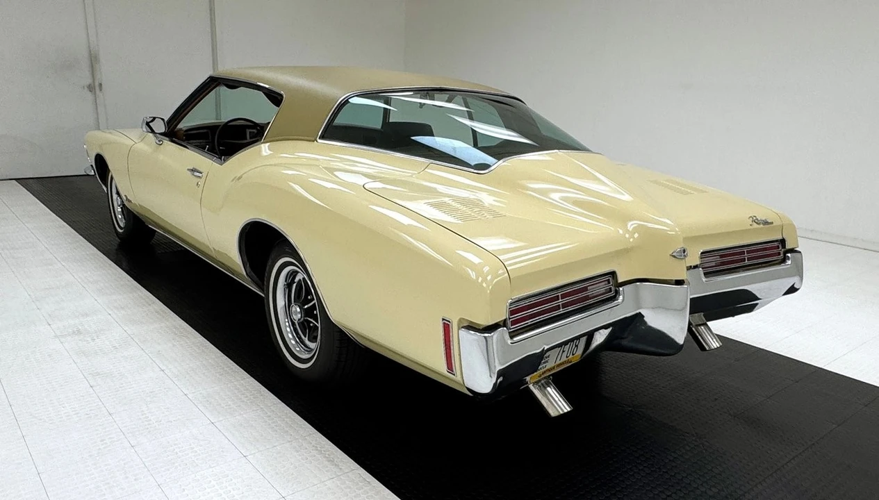 1971 Buick Riviera Boattail 3rd Gen - Image 3 of 31