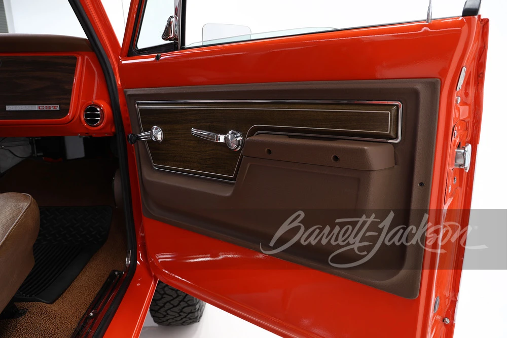 1971 Chevrolet K5 Blazer 1st Gen - Image 26 of 31