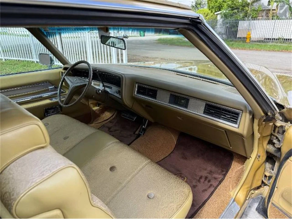 1971 Cadillac DeVille 4th Gen - Image 13 of 21