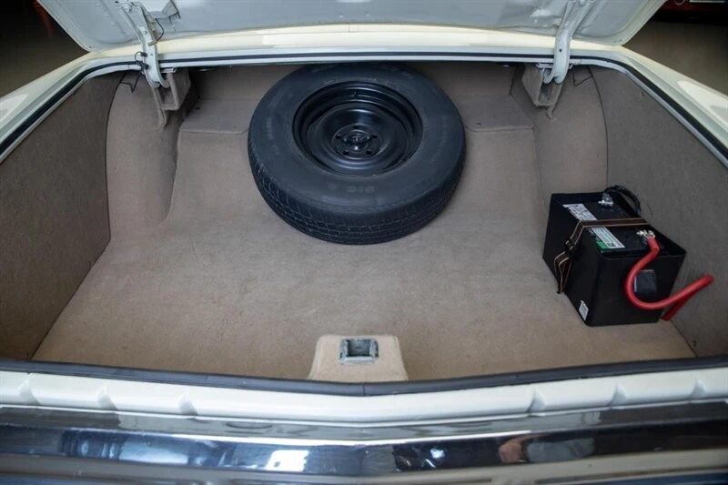 1971 Cadillac DeVille 4th Gen - Image 16 of 24