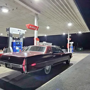 1971 Cadillac DeVille Sedan 4D