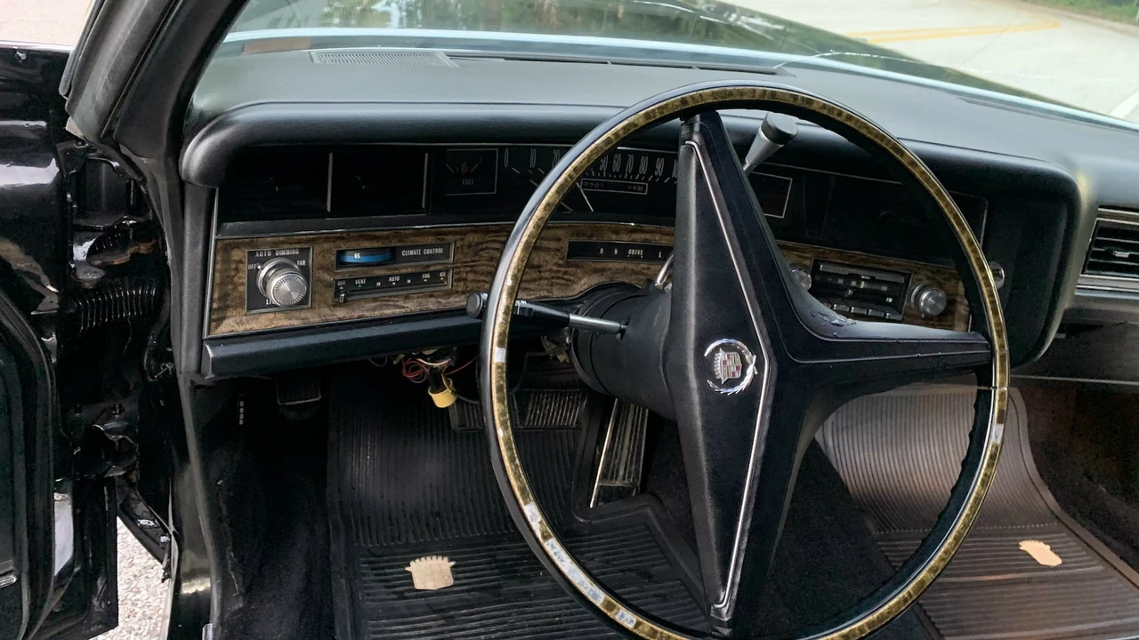 1971 Cadillac Series 70 & 75 - Image 21 of 31