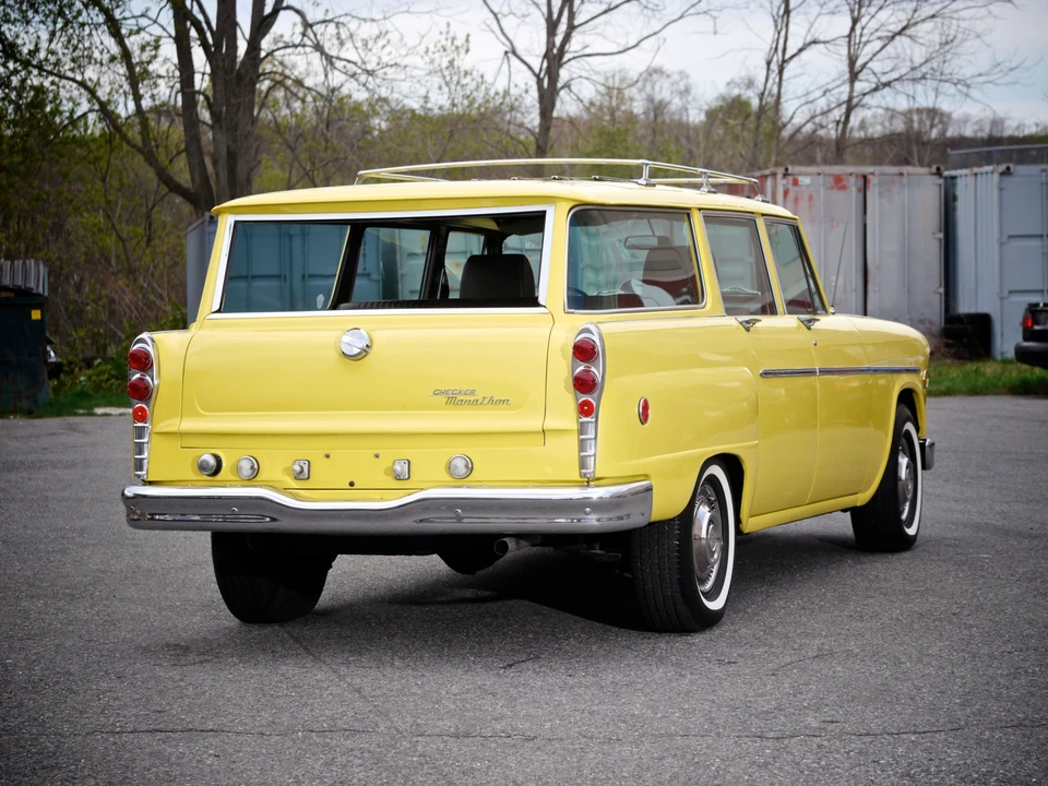 1971 Checker - Image 2 of 3