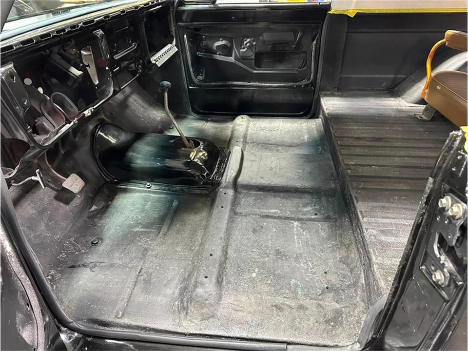 1971 Chevrolet K5 Blazer 1st Gen - Image 9 of 31