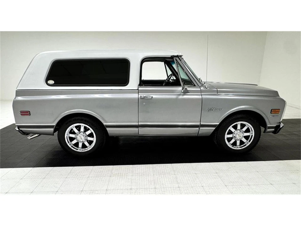 1971 Chevrolet K5 Blazer 1st Gen - Image 6 of 31