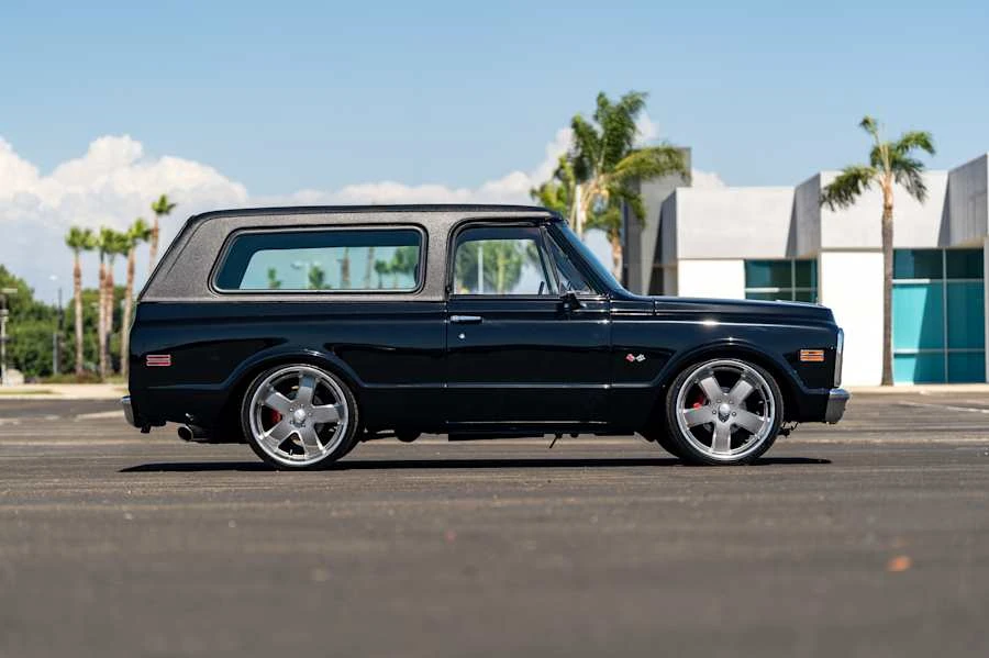 1971 Chevrolet K5 Blazer 1st Gen - Image 2 of 31