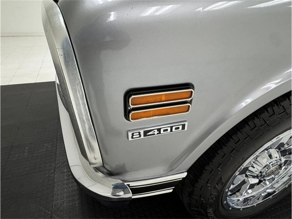 1971 Chevrolet K5 Blazer 1st Gen - Image 11 of 31