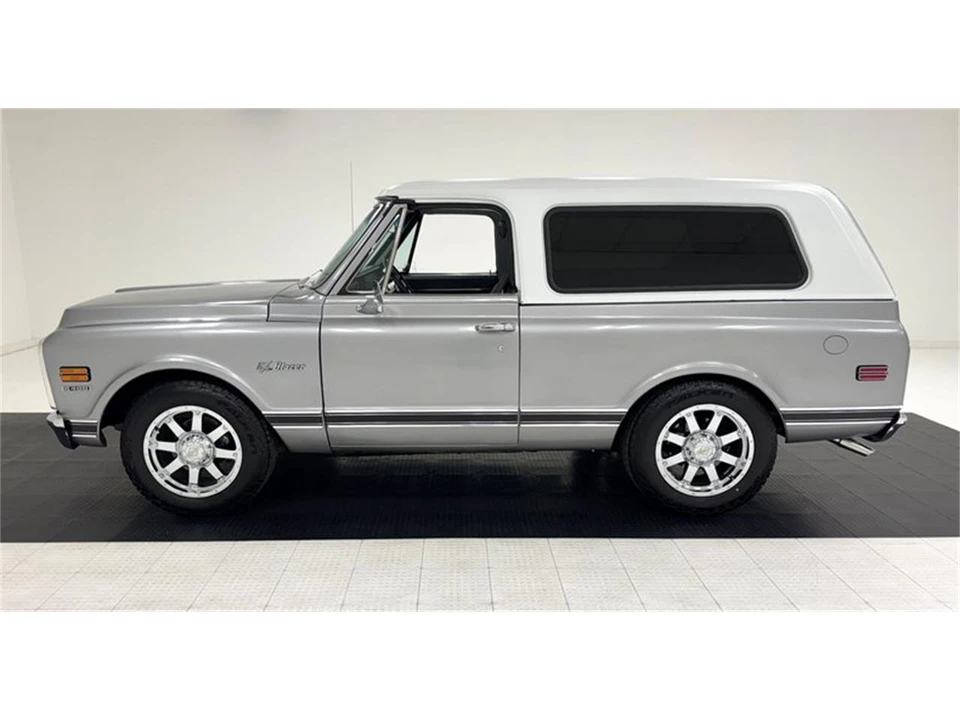 1971 Chevrolet K5 Blazer 1st Gen - Image 2 of 31