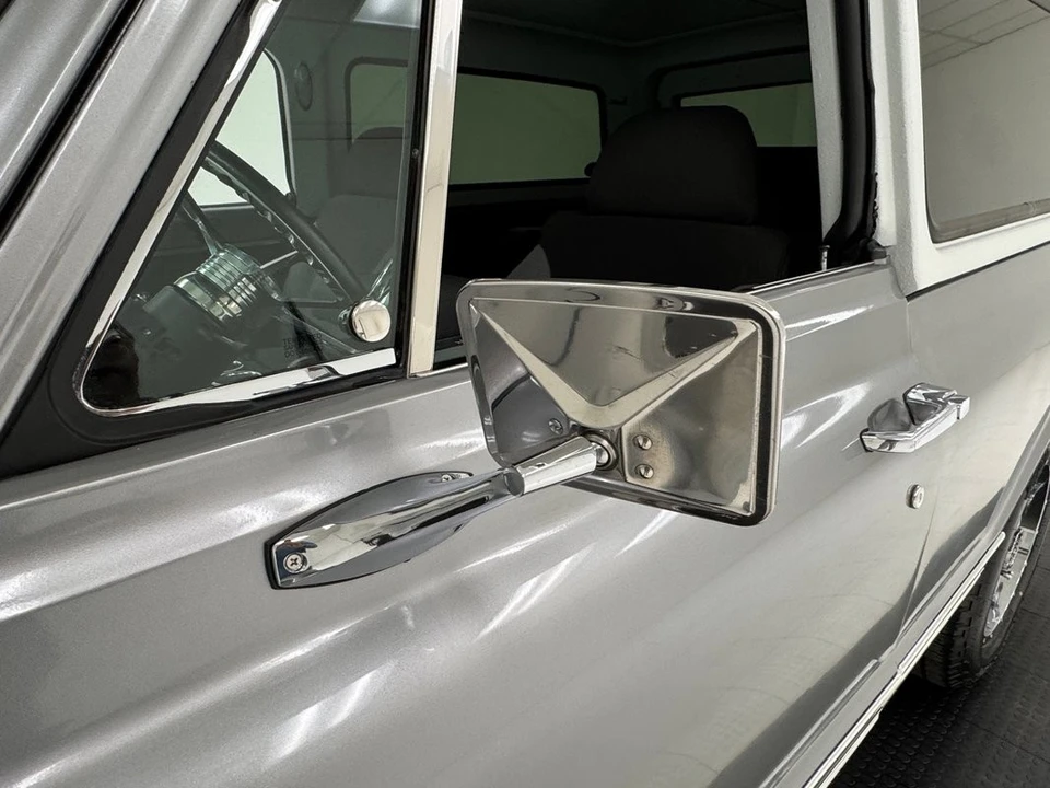 1971 Chevrolet K5 Blazer 1st Gen - Image 16 of 31