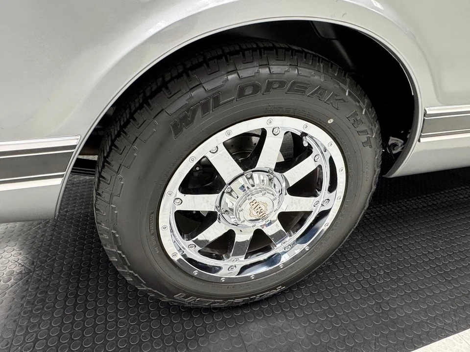 1971 Chevrolet K5 Blazer 1st Gen - Image 21 of 31