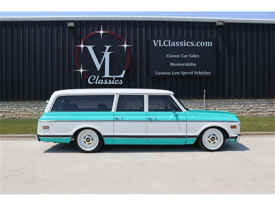 1971 Chevrolet Suburban 6th Gen - Image 19 of 31