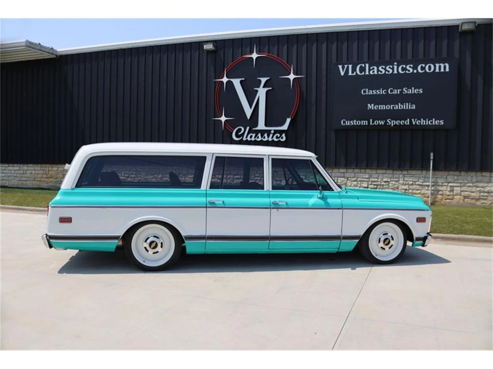 1971 Chevrolet Suburban 6th Gen - Image 17 of 31