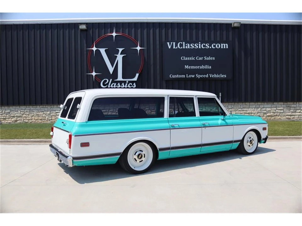 1971 Chevrolet Suburban 6th Gen - Image 16 of 31