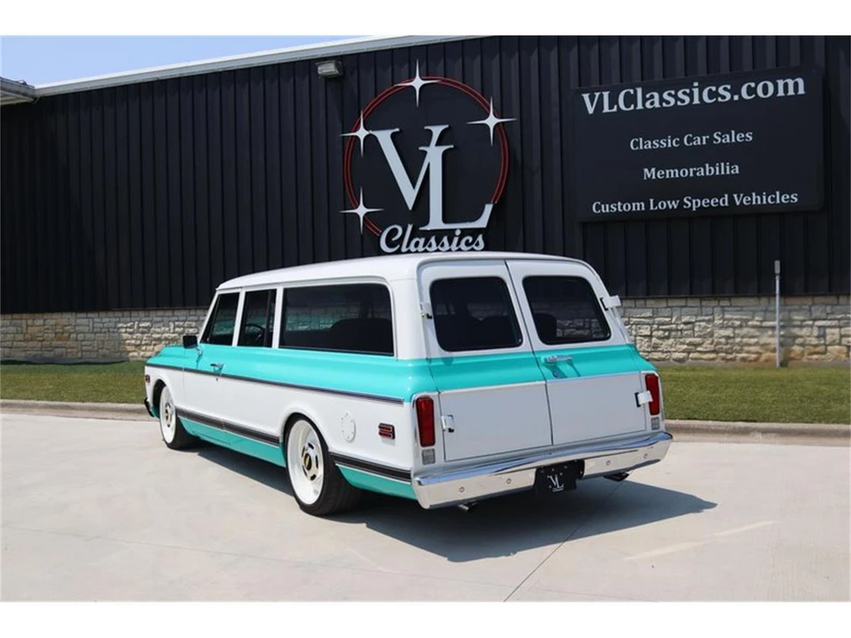 1971 Chevrolet Suburban 6th Gen - Image 10 of 31