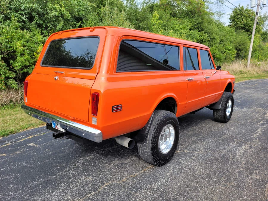 1971 Chevrolet Suburban 6th Gen - Image 13 of 27