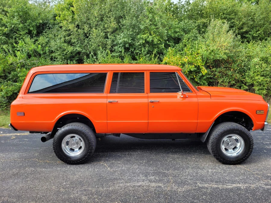 1971 Chevrolet Suburban 6th Gen - Image 2 of 27