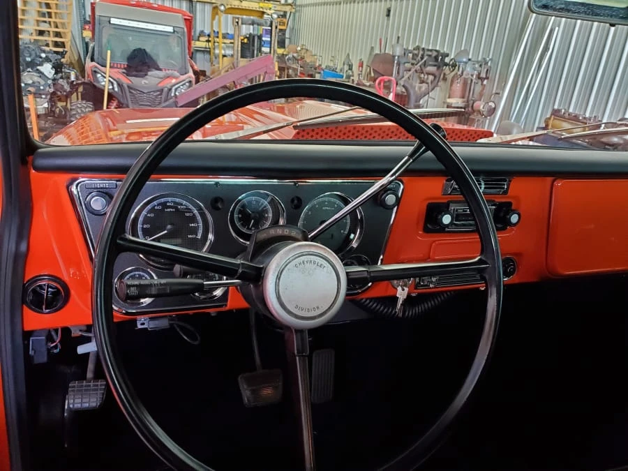 1971 Chevrolet Suburban 6th Gen - Image 17 of 27