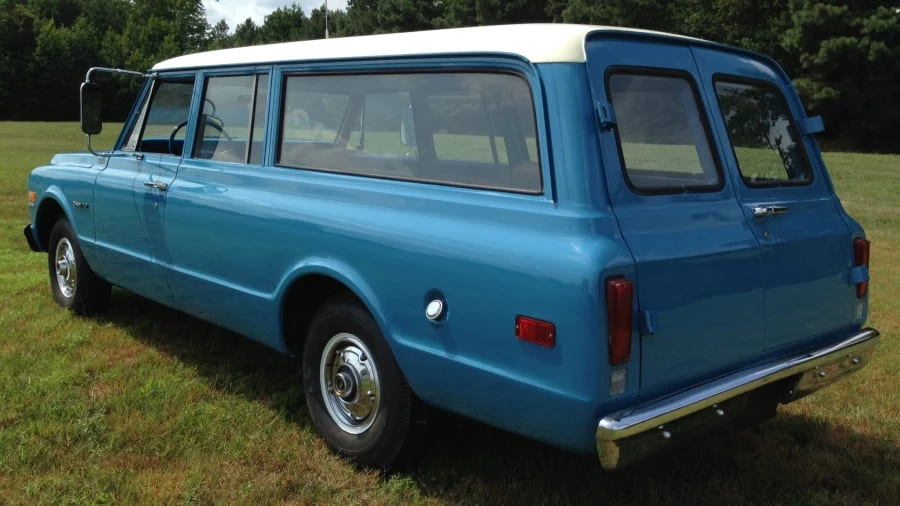 1971 Chevrolet Suburban 6th Gen - Image 3 of 6