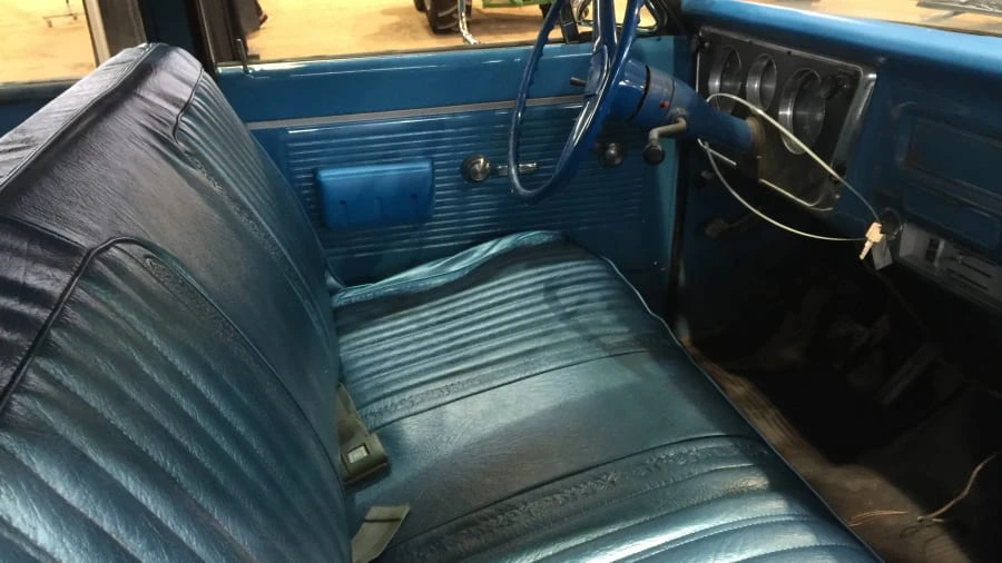 1971 Chevrolet Suburban 6th Gen - Image 4 of 6
