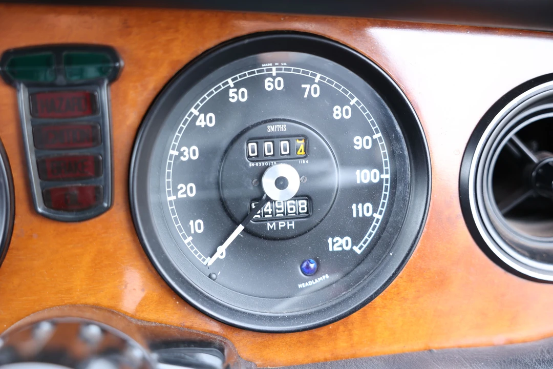 1971 Daimler - Image 6 of 17